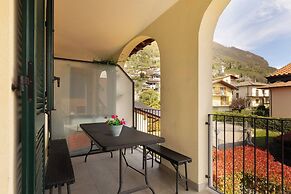 Serenity Como Lake View Apartment With Pool