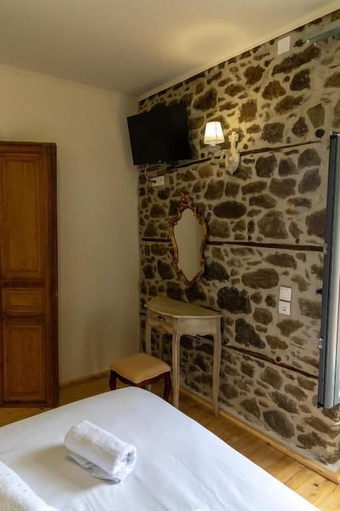 Kanalia Suites