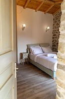 Kanalia Suites