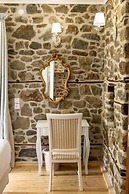 Kanalia Suites