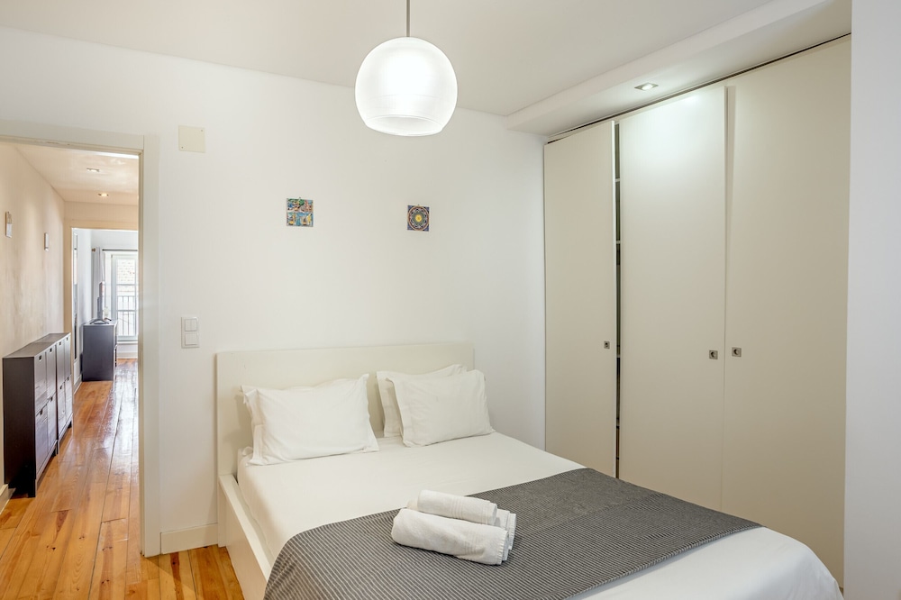 Bairro Alto Typical by Homing