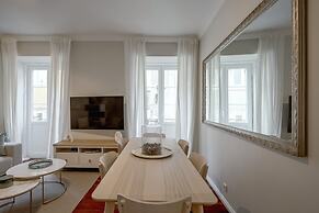 Bairro Alto Elegant by Homing