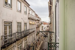 Bairro Alto Elegant by Homing