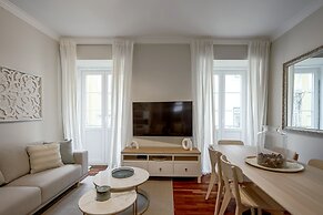 Bairro Alto Elegant by Homing