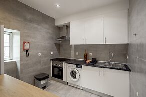 Bairro Alto Elegant by Homing