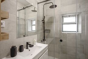 Bairro Alto Elegant by Homing