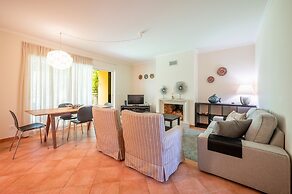 Aroeira Garden by Homing