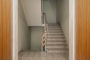Carcavelos Modern Apartment by Homing