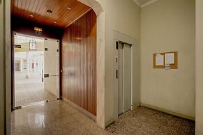 Carcavelos Modern Apartment by Homing