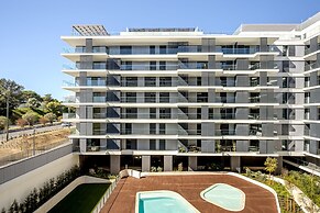 Modern Lisbon W/ Balcony Pool II