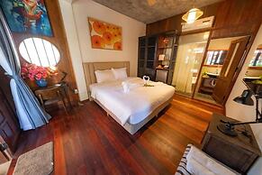 Hoianbang Beach Front Villa & Restaurant