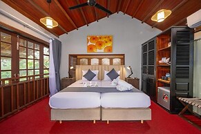 Hoianbang Beach Front Villa & Restaurant