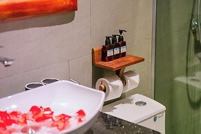 Hoianbang Beach Front Villa & Restaurant