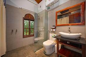 Hoianbang Beach Front Villa & Restaurant