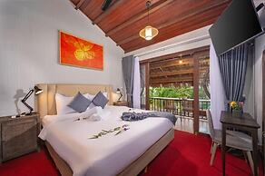 Hoianbang Beach Front Villa & Restaurant