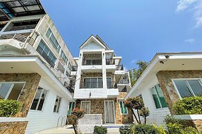 Windy Ridge Hotel Tagaytay