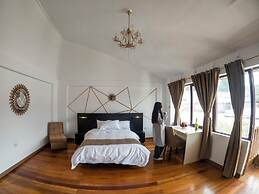 EMILIA HOTEL BOUTIQUE