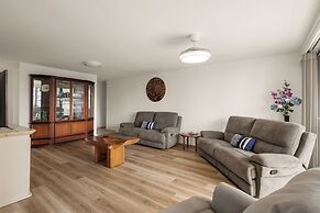 Coastal Comfort with Ocean Views