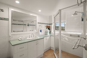 Coastal Comfort with Ocean Views
