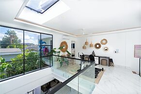 Villa Devina by Pertama Stay