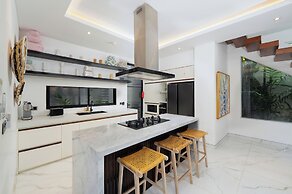 Villa Devina by Pertama Stay