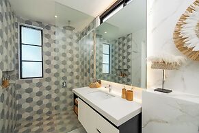 Villa Devina by Pertama Stay