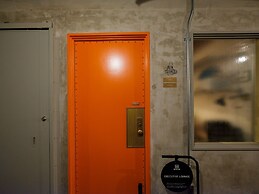 UNTEN INN