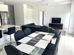 Seabeds 3 Bedroom Beachside Apartment Home
