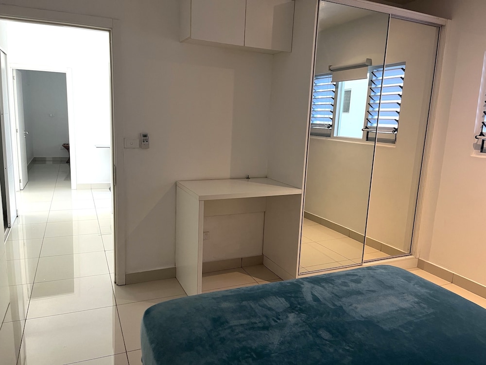 Seabeds 3 Bedroom Beachside Apartment Home