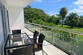 Seabeds 3 Bedroom Beachside Apartment Home