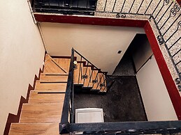 Emmanuel House GT