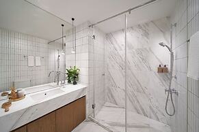 basePLUS-Binjiang Serviced Apartment