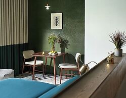 basePLUS-Binjiang Serviced Apartment