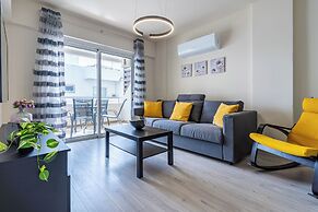 Vox 2-BR Apt & Balcony in Larnaca
