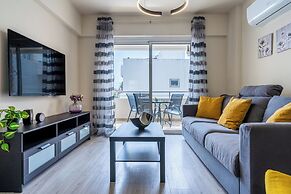 Vox 2-BR Apt & Balcony in Larnaca