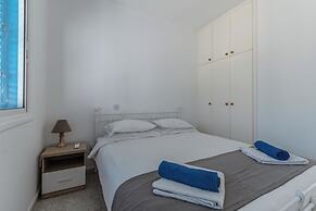 Beach Escape Apartment