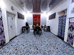 oybek hotel
