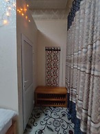 oybek hotel