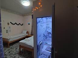 oybek hotel