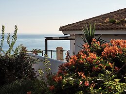 Villa Yiannis - Sea View & Private Pool