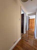 Large & Cozy 5-bed House in a Quiet Dagenham Area