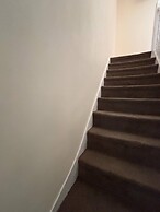 Large & Cozy 5-bed House in a Quiet Dagenham Area