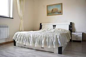Family Hotel