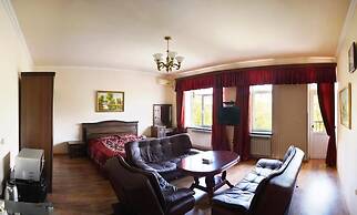 Family Hotel