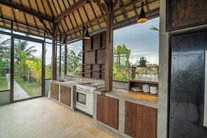 Suasana Harmoni Private Villa