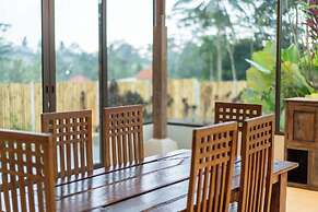 Suasana Harmoni Private Villa