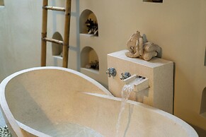 Suasana Harmoni Private Villa
