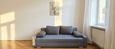 Stylish 1BR Apt near Wiener Stadthalle
