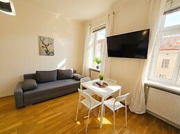 Stylish 1BR Apt near Wiener Stadthalle