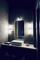 The S - Luxurious Stays